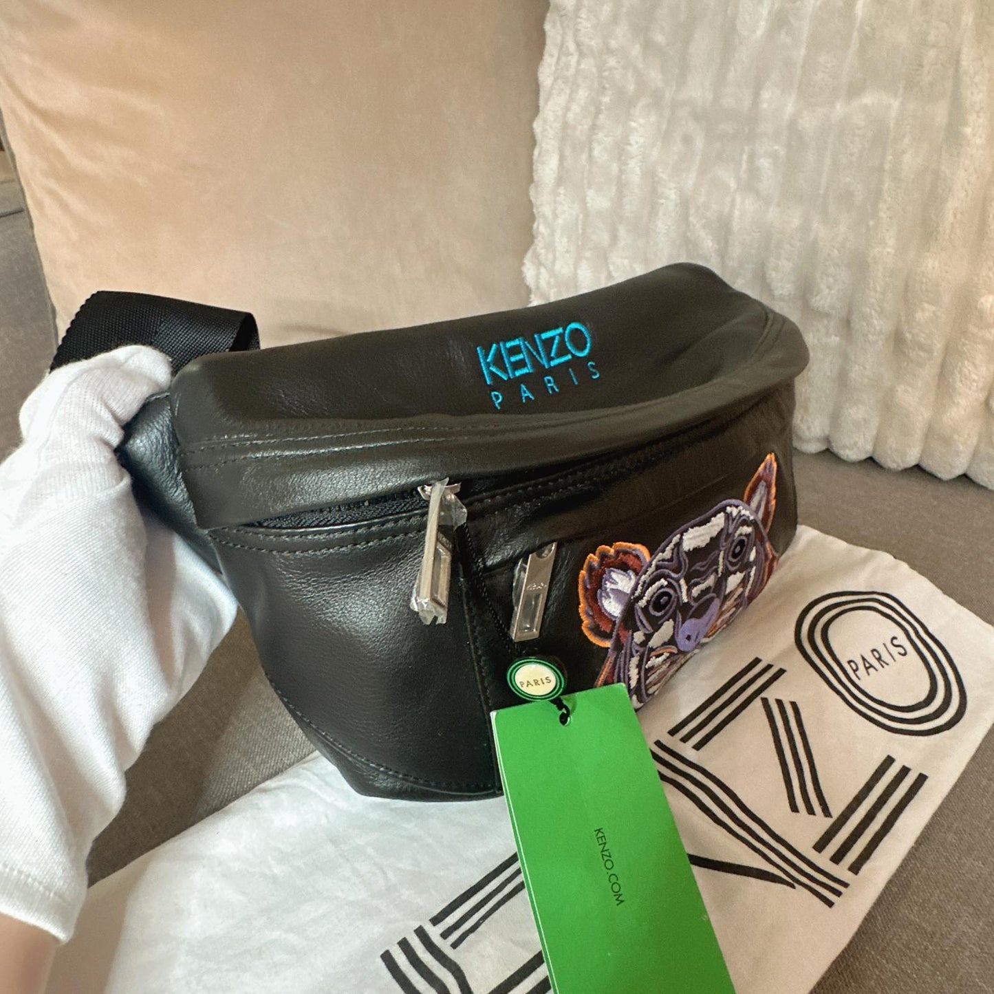 *現貨*@Kenzo▪️Bumbag 小牛皮虎頭胸包-黑 P9000 /T13800