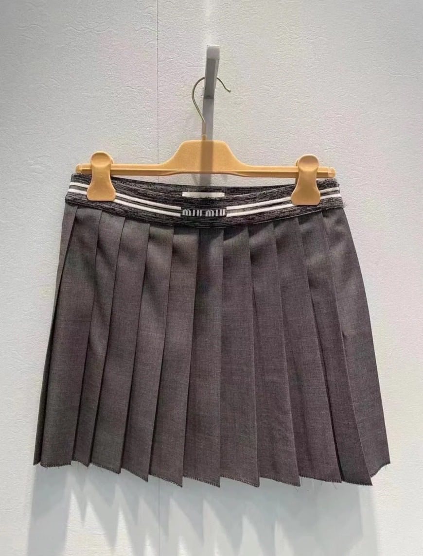 MiuMiu Grisaille 百摺短裙/1240E1350 🉐48250🇪🇺