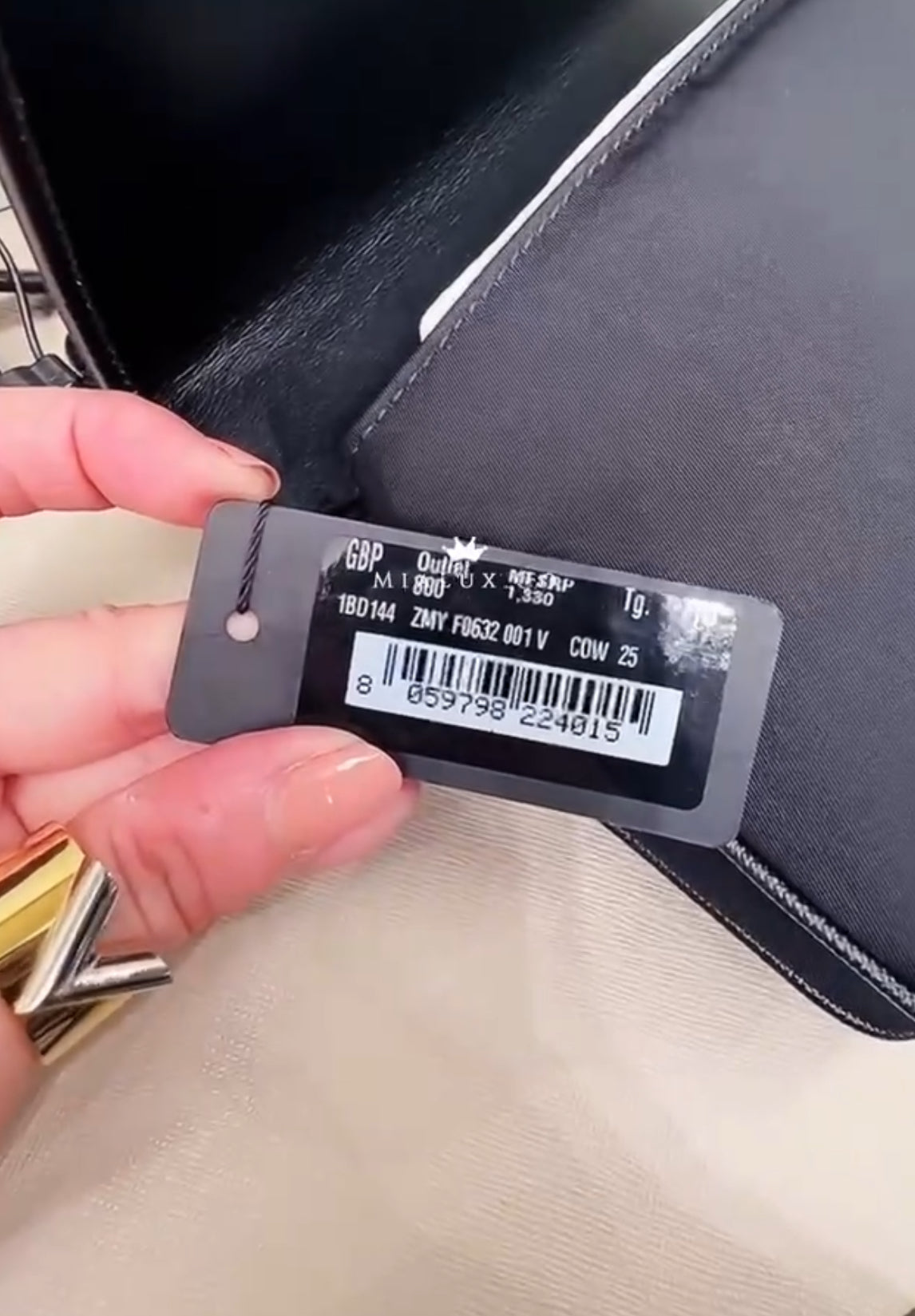 @Prada▪️Pattina 小款防刮皮翻蓋鏈條肩背包/880🔔限時折🉐40600