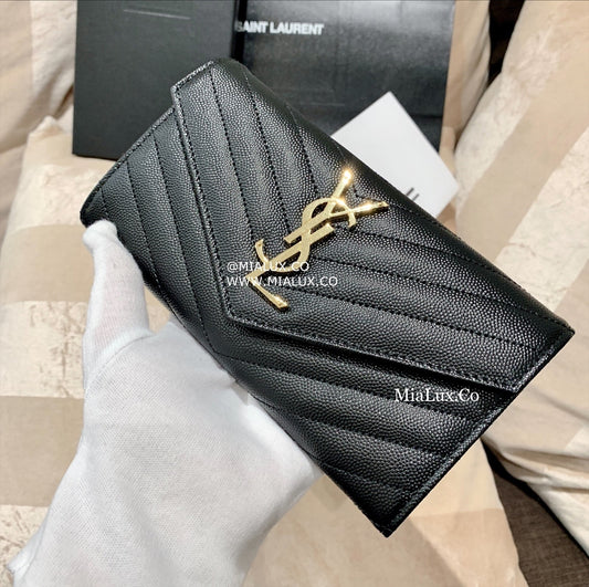 YSL▪️Cassandre Matelasse L 粒面牛皮信封長夾/620E670 🉐25120🇪🇺