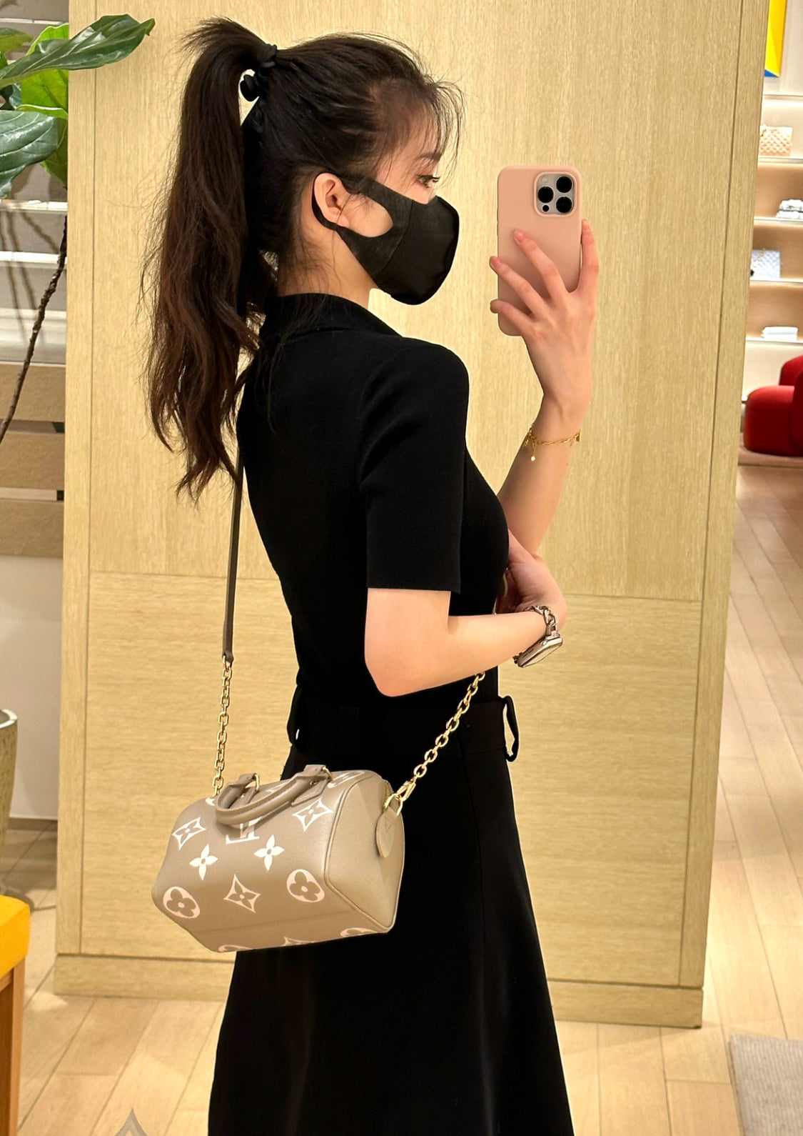 LV Speedy Bandoulière 20 壓紋雙色波士頓包-灰/2020✨🉐83820