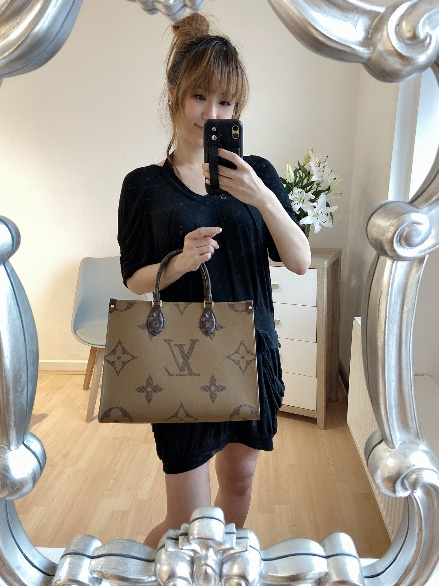 LV OnTheGo MM 中款拼色托特包/2280✨🉐94480