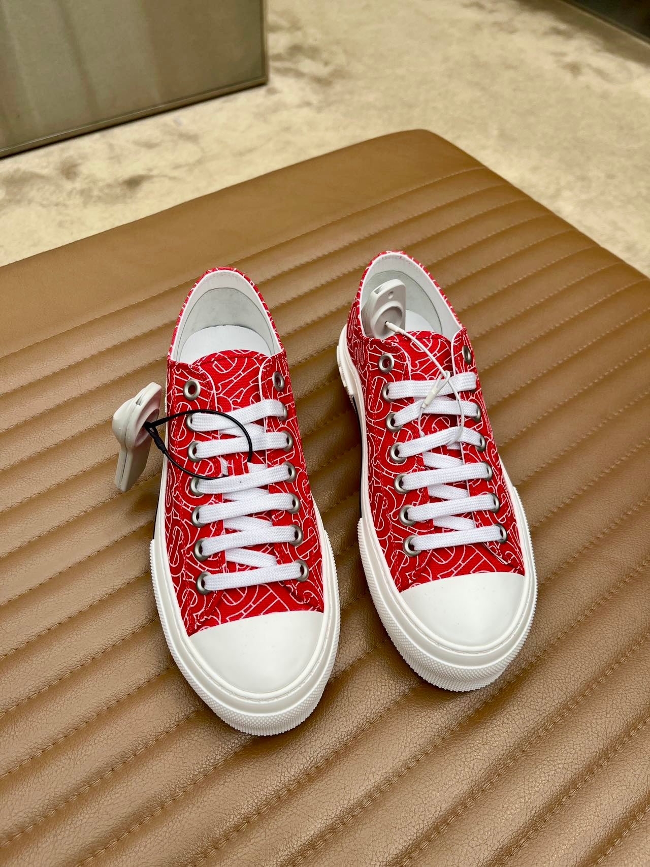 @Burberry 男女款潮鞋/450P99 🔥下殺🉐5960