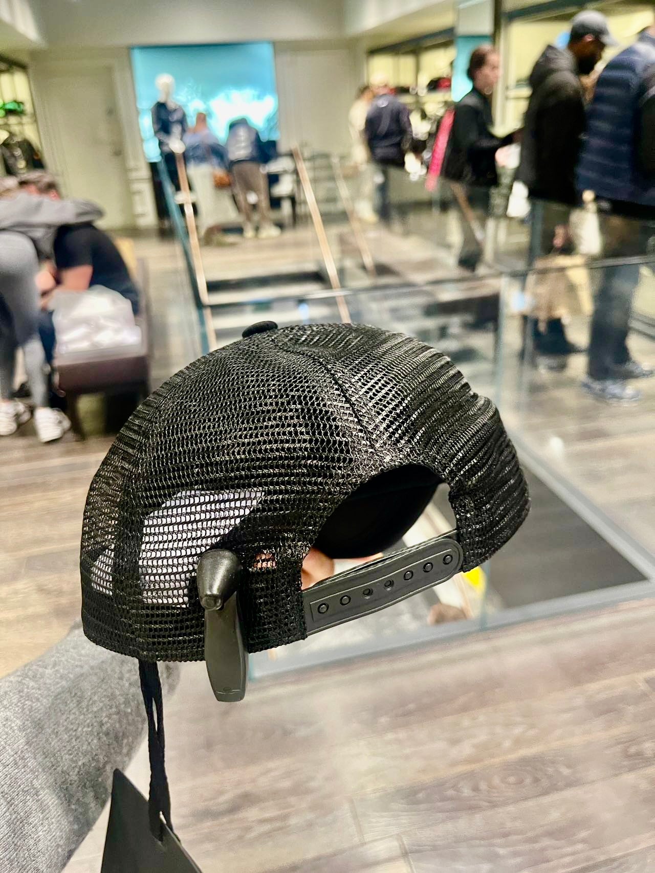 @Moncler 帥黑棒球帽P150 🔔限時折扣 🉐8250