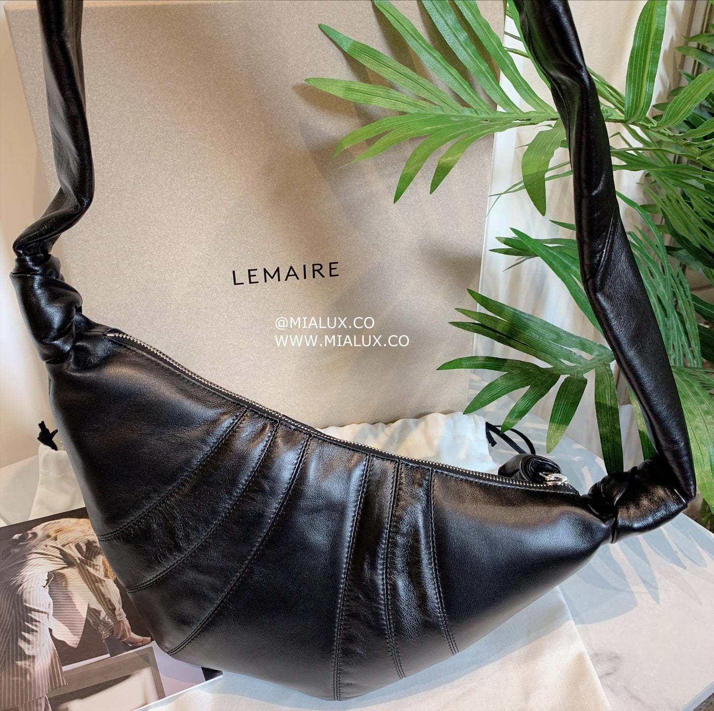 Lemaire✨ SMALL CROISSANT 小款可頌包 *£895