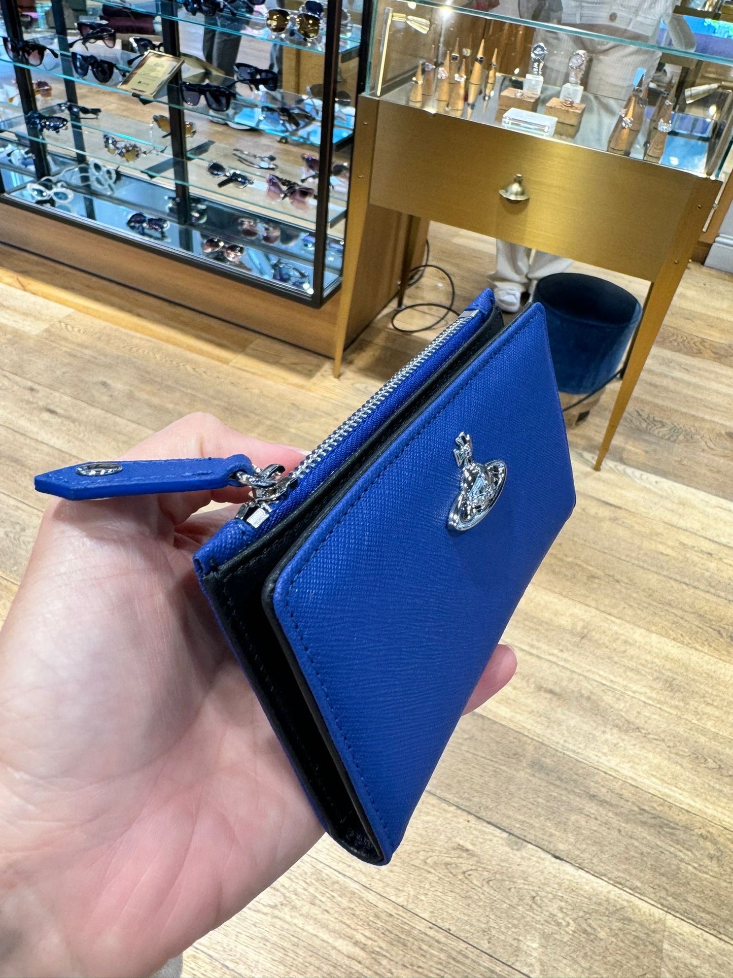 @VW Card Hold 寶藍色短夾/165P107 🔔限時折🉐5620
