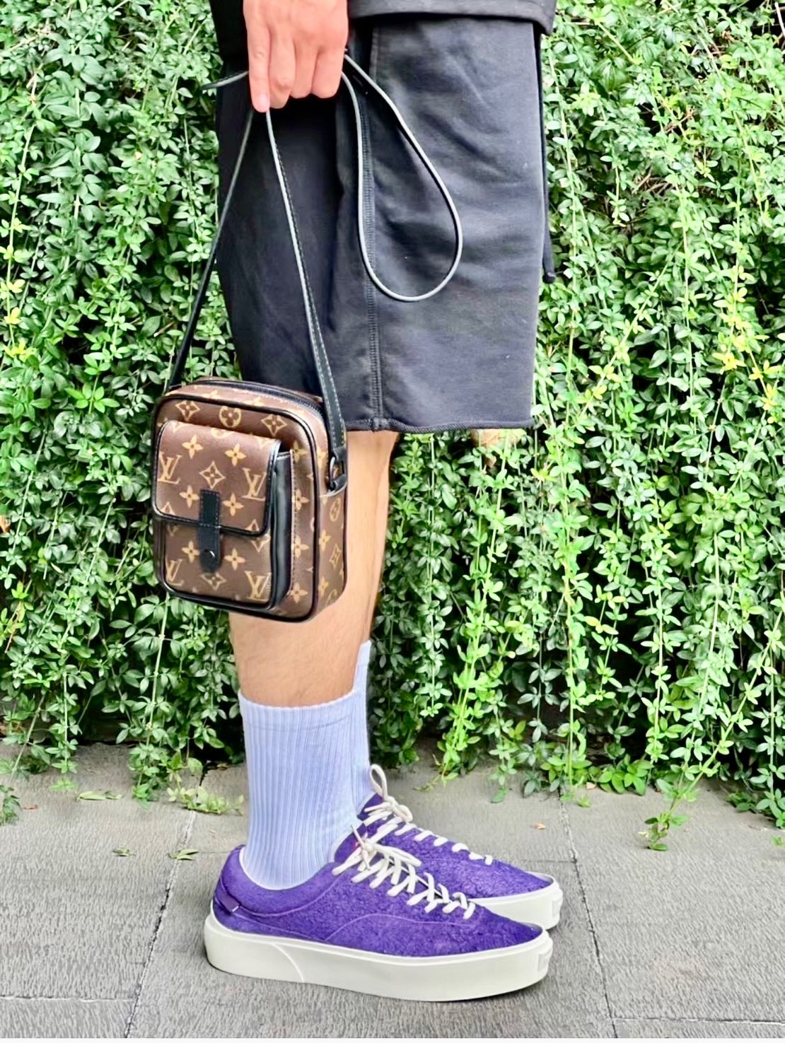 LV Christopher Wearable Wallet 隨身相機包/1210✨🉐51820