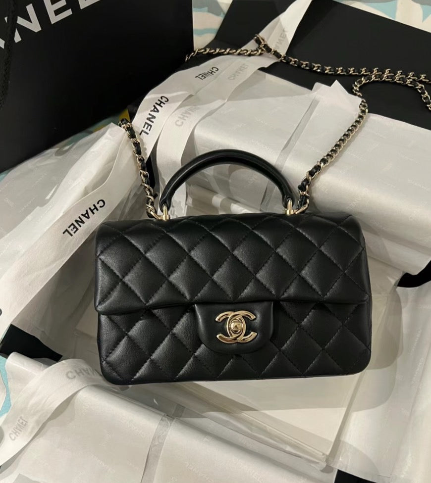 *現貨*CHANEL 24A CF20 HANDLE MINI 大迷你提把口蓋包 香檳淡金釦 P180000 /T218000
