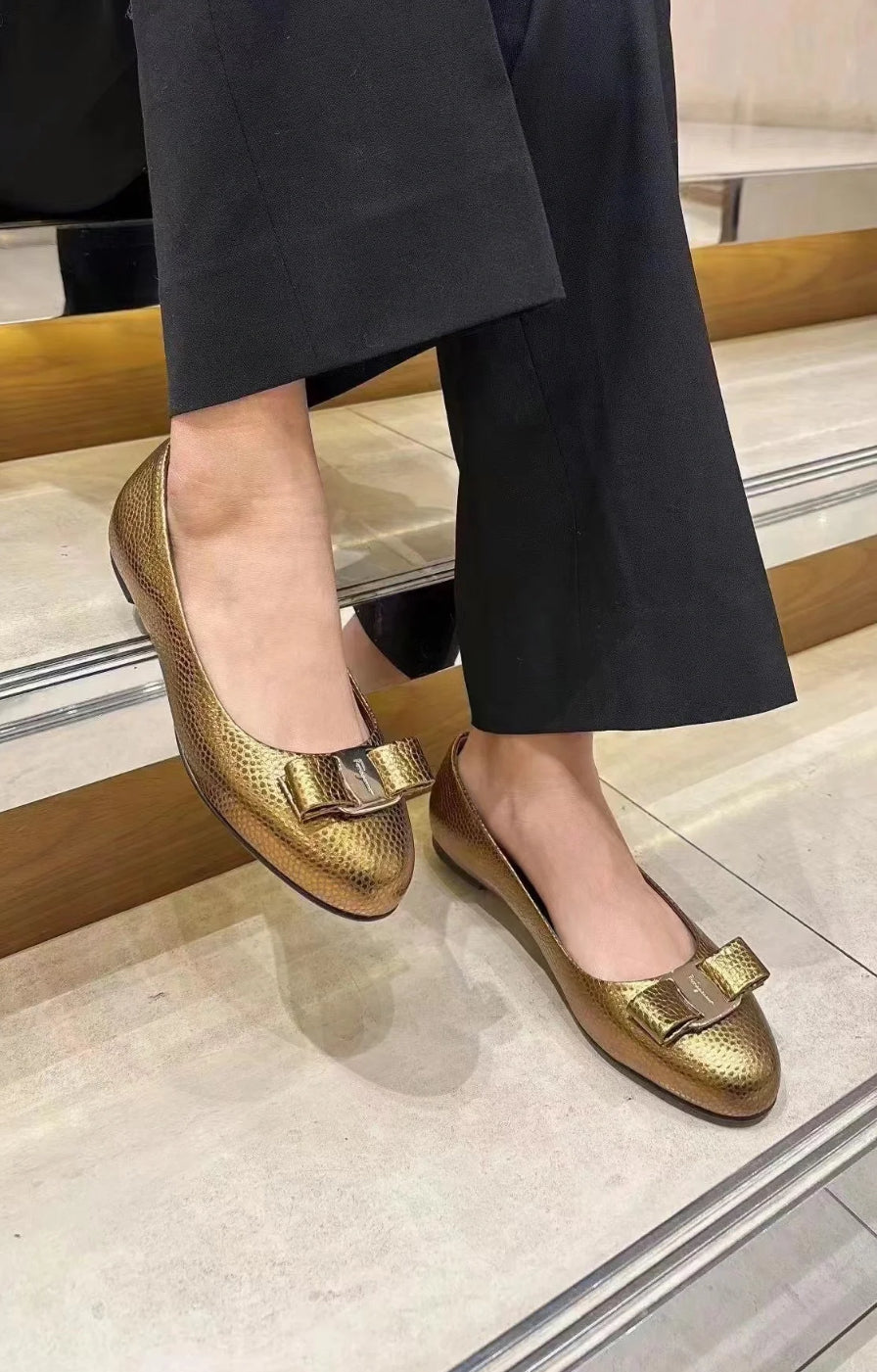 @Ferragamo Varina 金色平底包鞋/505P297 🔥下殺🉐14170