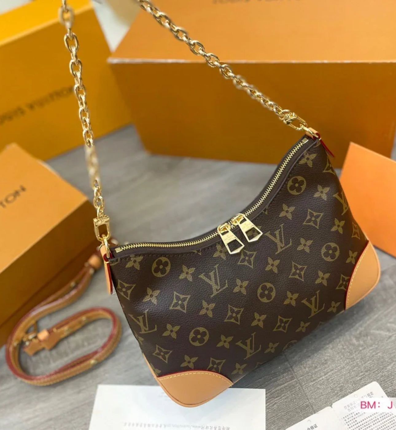 LV▪️Boulogne 老花牛角包/1850✨🉐78700