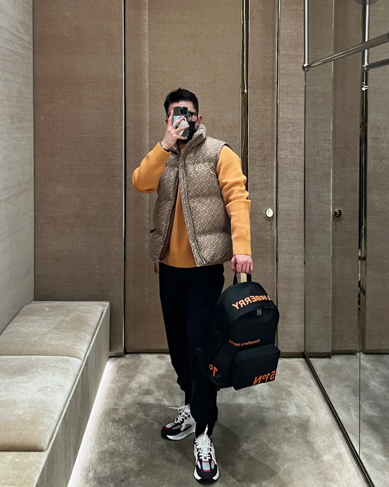 @Burberry 男生款羽絨背心外套/1390P619 🔥折上六折🉐17710