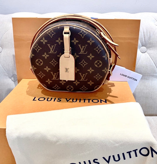 LV▪️Boite Chapeau Souple MM 大款圓餅包/2230✨🉐92430