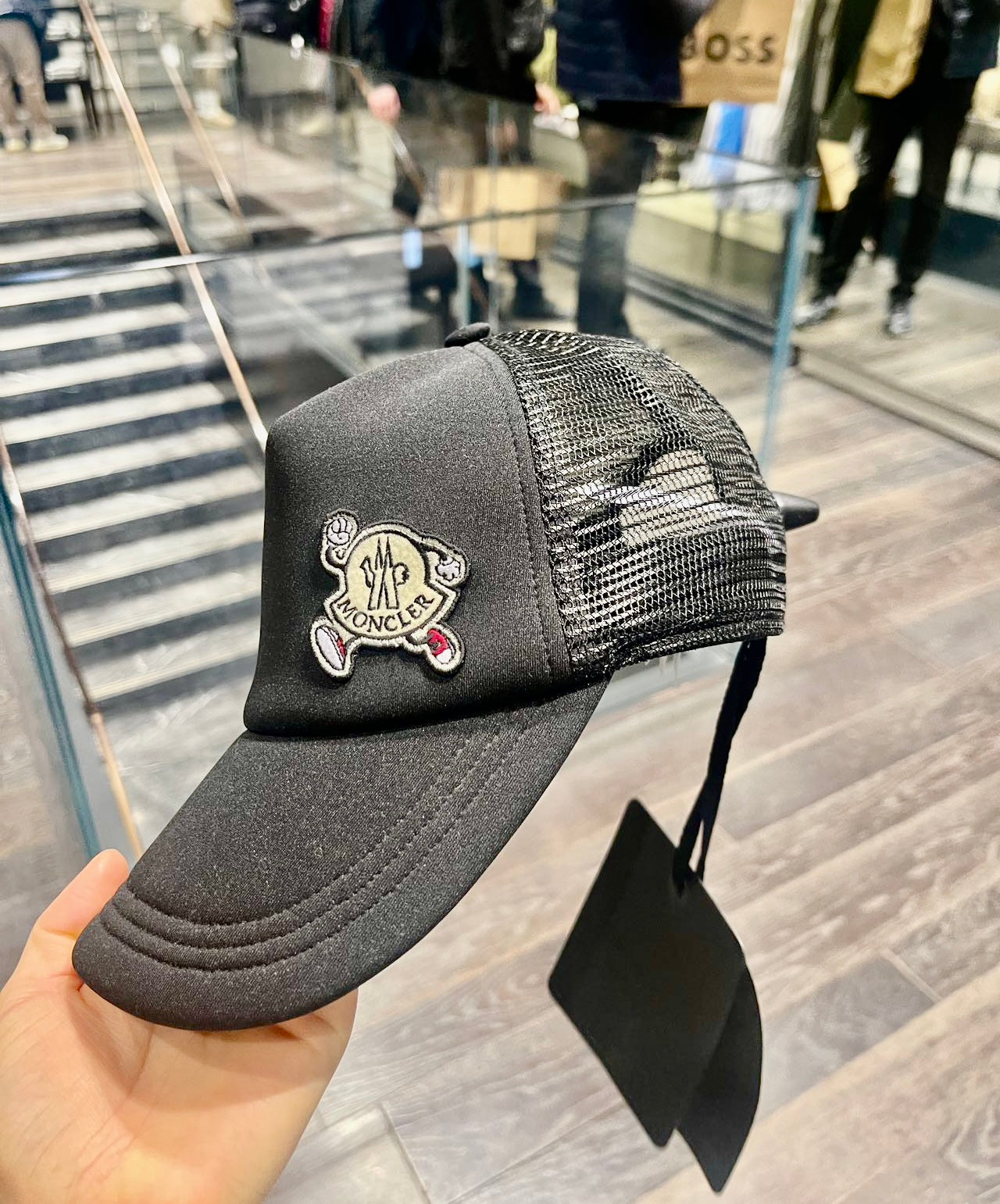 @Moncler 帥黑棒球帽P150 🔔限時折扣 🉐8250