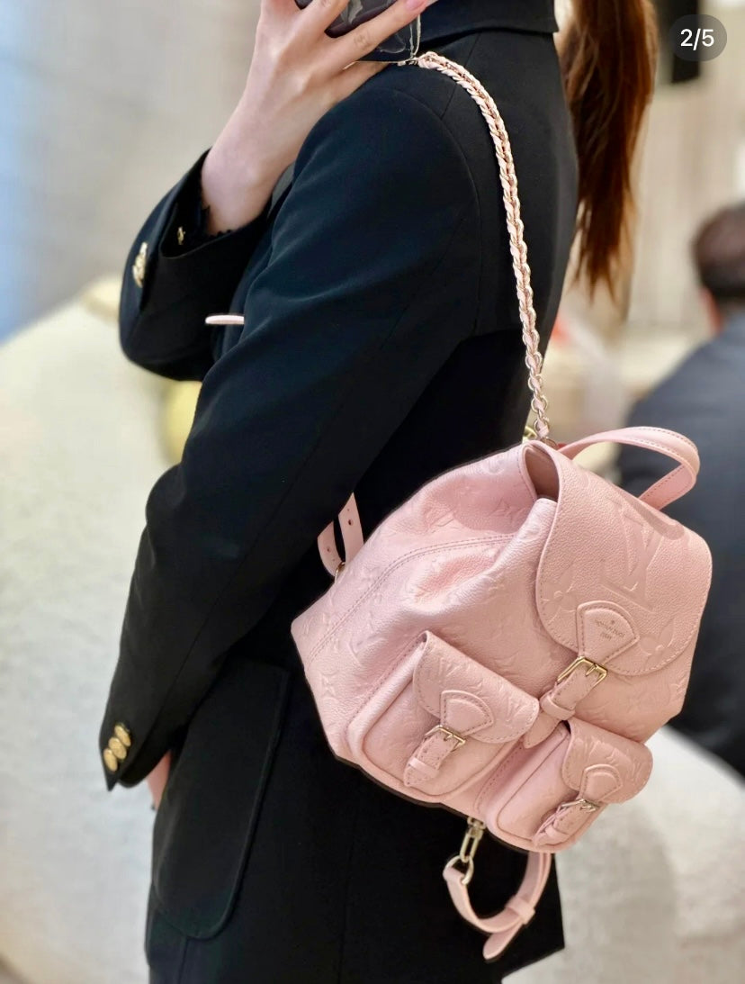 LV Backup 後背包 ✨🉐108000 🏷️