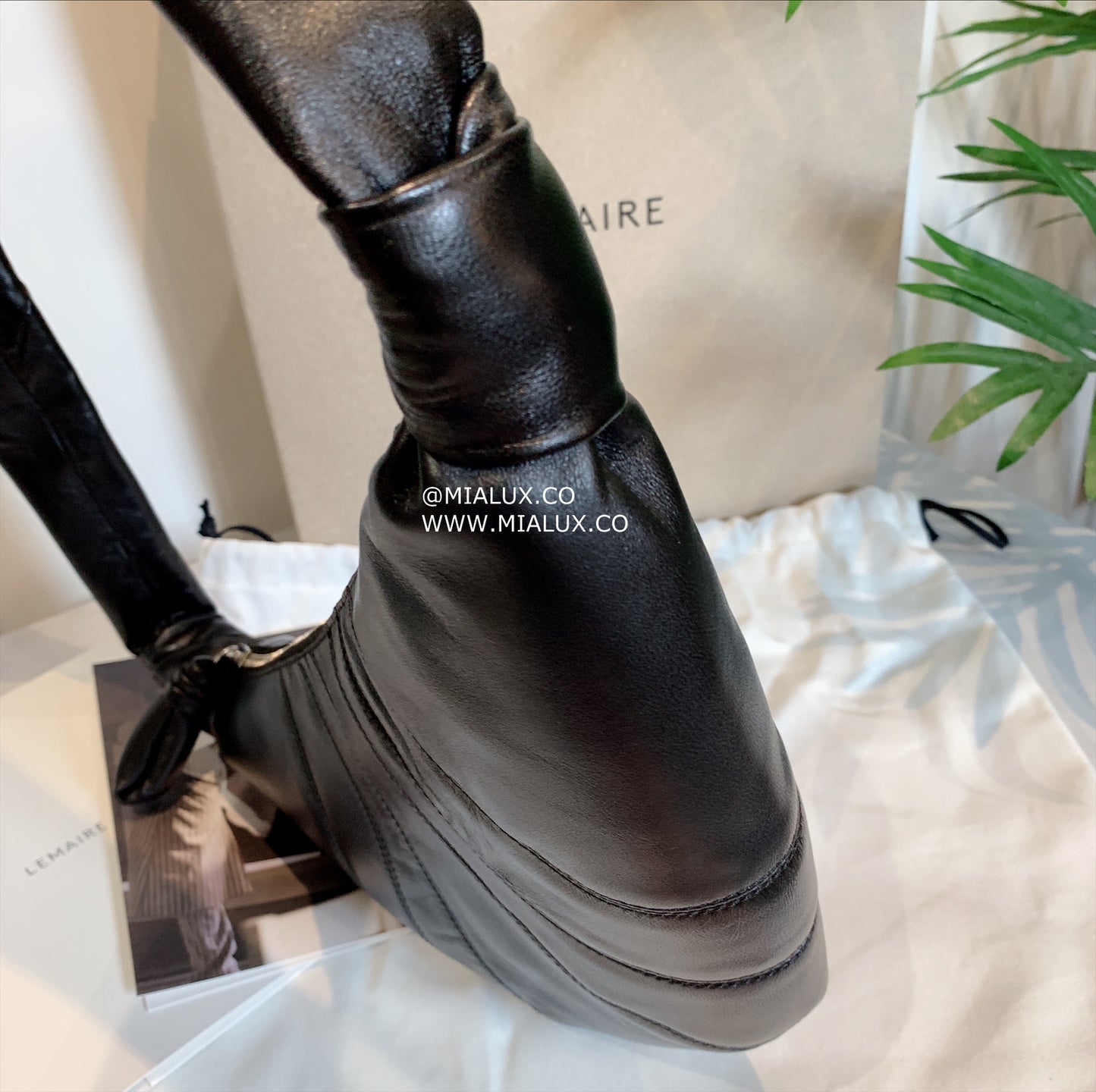 Lemaire✨ SMALL CROISSANT 小款可頌包 *£895