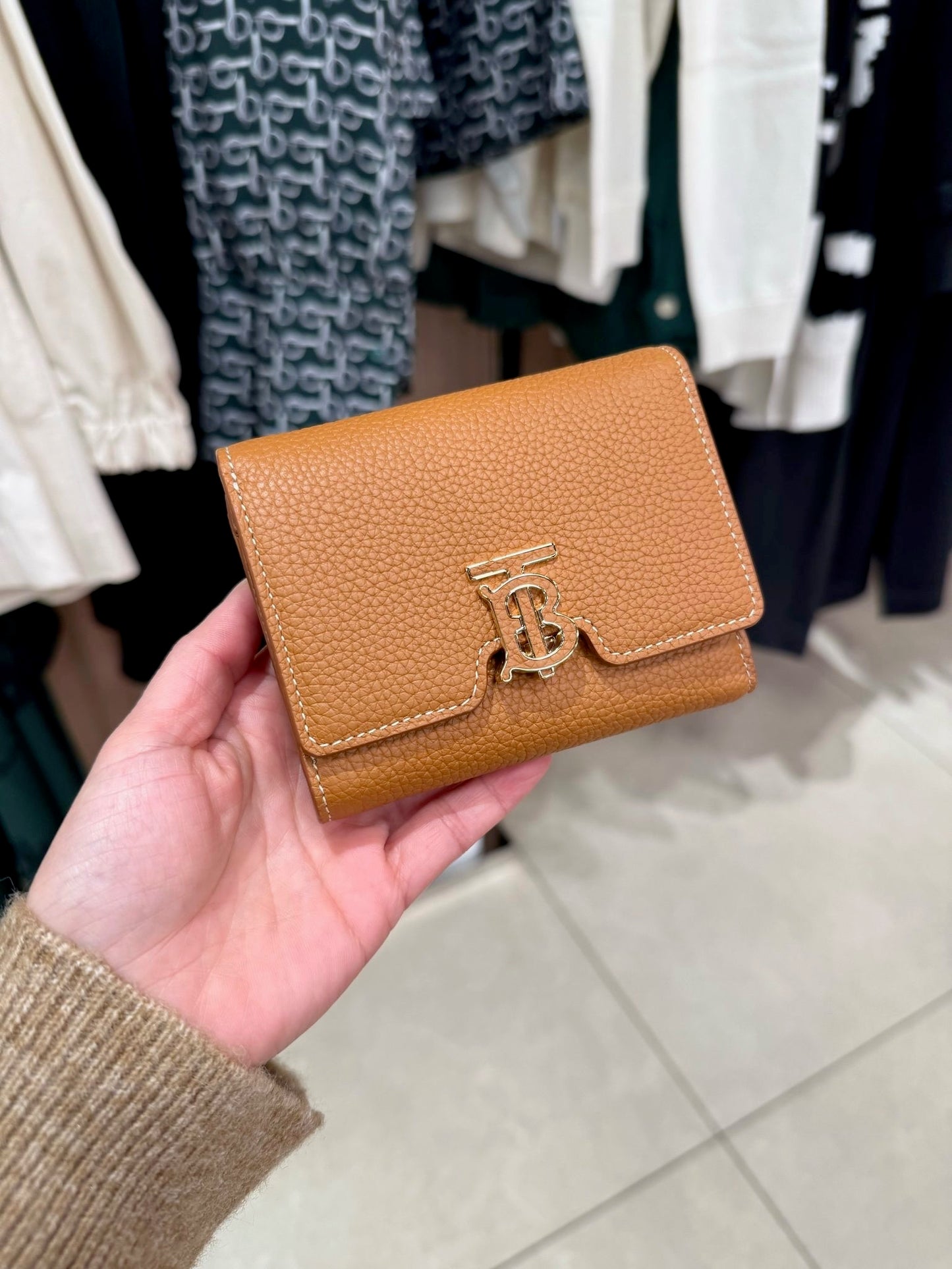 @Burberry TB Compact 三折短夾/P335 🔥折上六折🉐11000