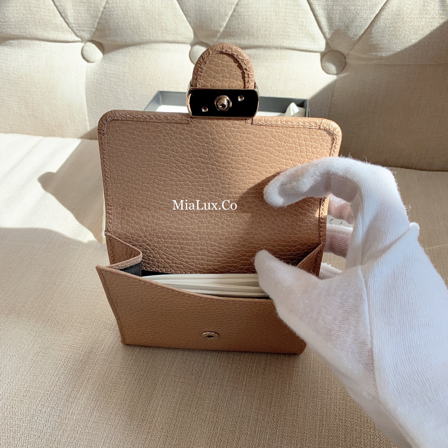 *@Gucci▪️Interlocking 雙G銀扣短夾/510P230 🔔限時折🉐11150