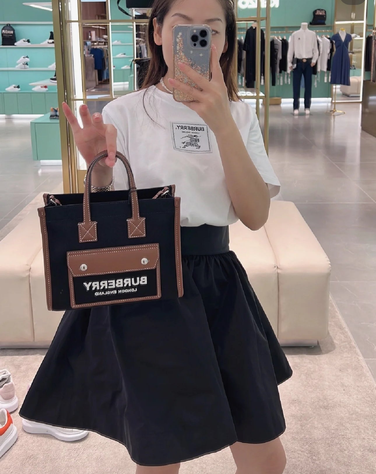 @Burberry▪️Freya Mini托特包-黑/920P645 🔥折上七折🉐21320