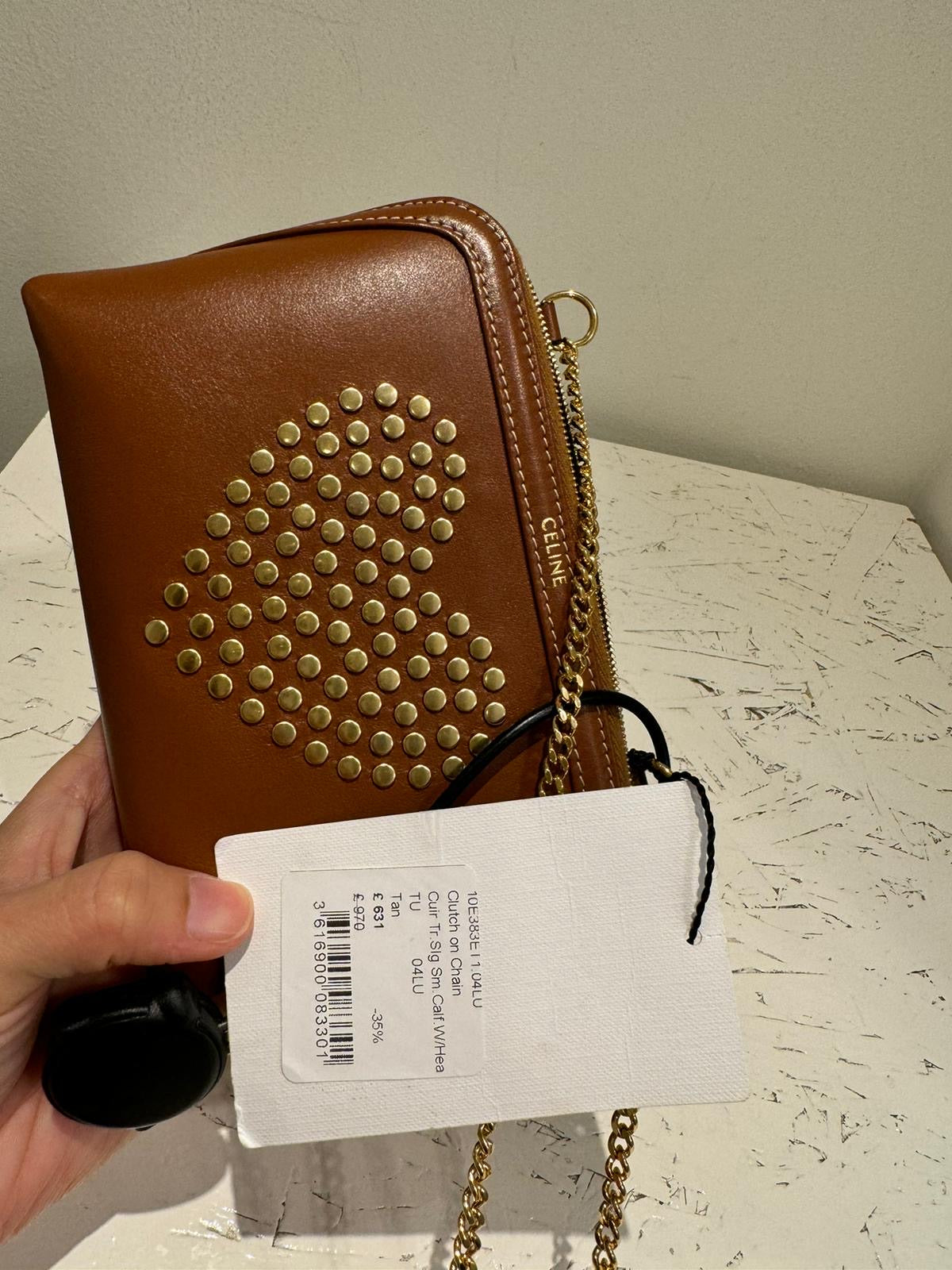 @Celine Clutch 愛心牛皮鏈包/970P631 🔔限時折🉐29200