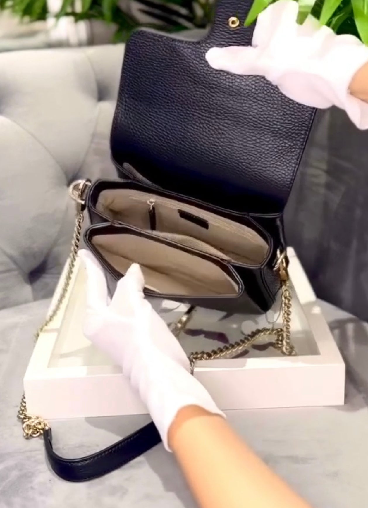 *@Gucci▪️Calfskin Flap Bag 梯形銀扣翻蓋包/P690 🔔限時折🉐32050