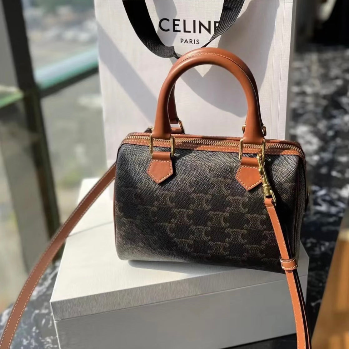 Celine▪️Boston Triomphe S 小款老花波士頓包/1300E1350 🉐48250🇪🇺