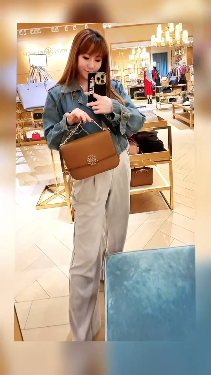 @ToryBurch▪️Britten Small 鏤空LOGO掀蓋鏈包/P339