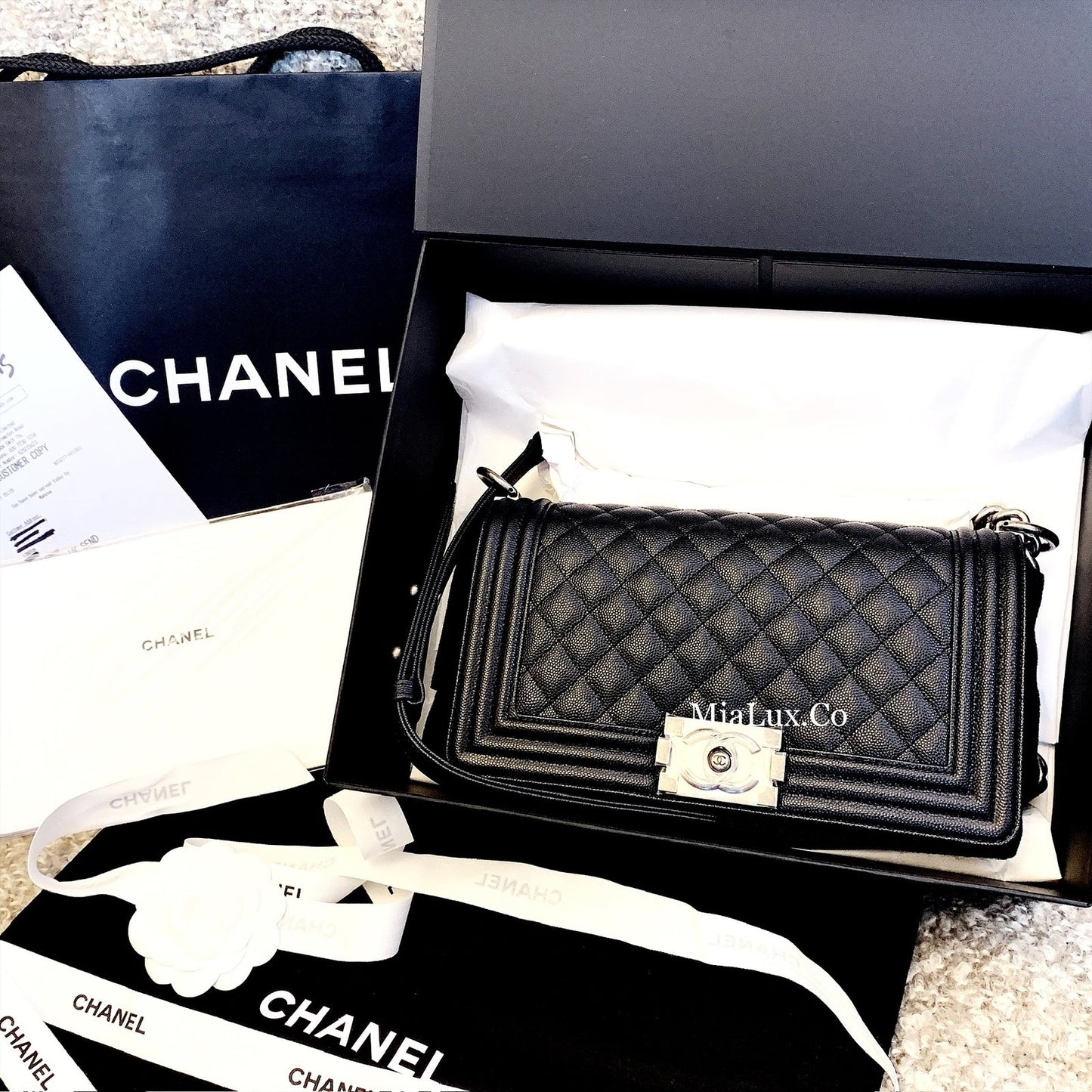 CHANEL BOY M 中款BOY包/5800🉐229980🏷️