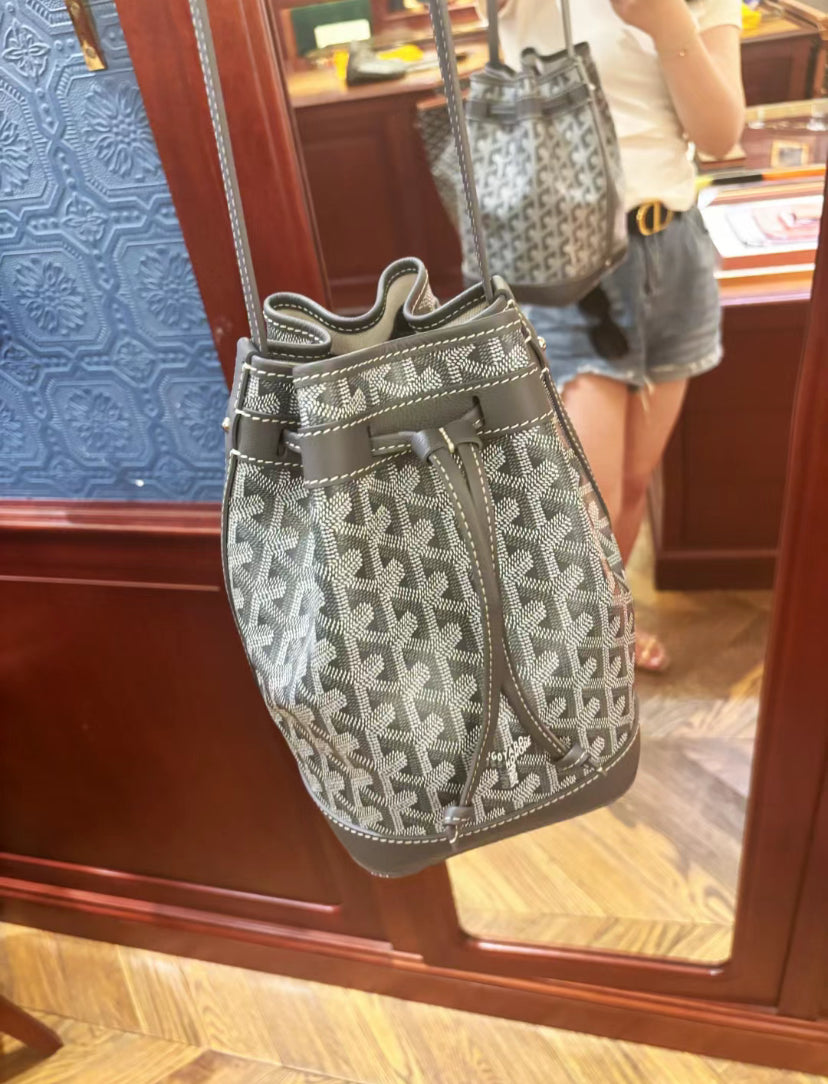 Goyard▪️Petit Flot Bucket 小水桶包/1705E1900 🍀🉐77000🇪🇺
