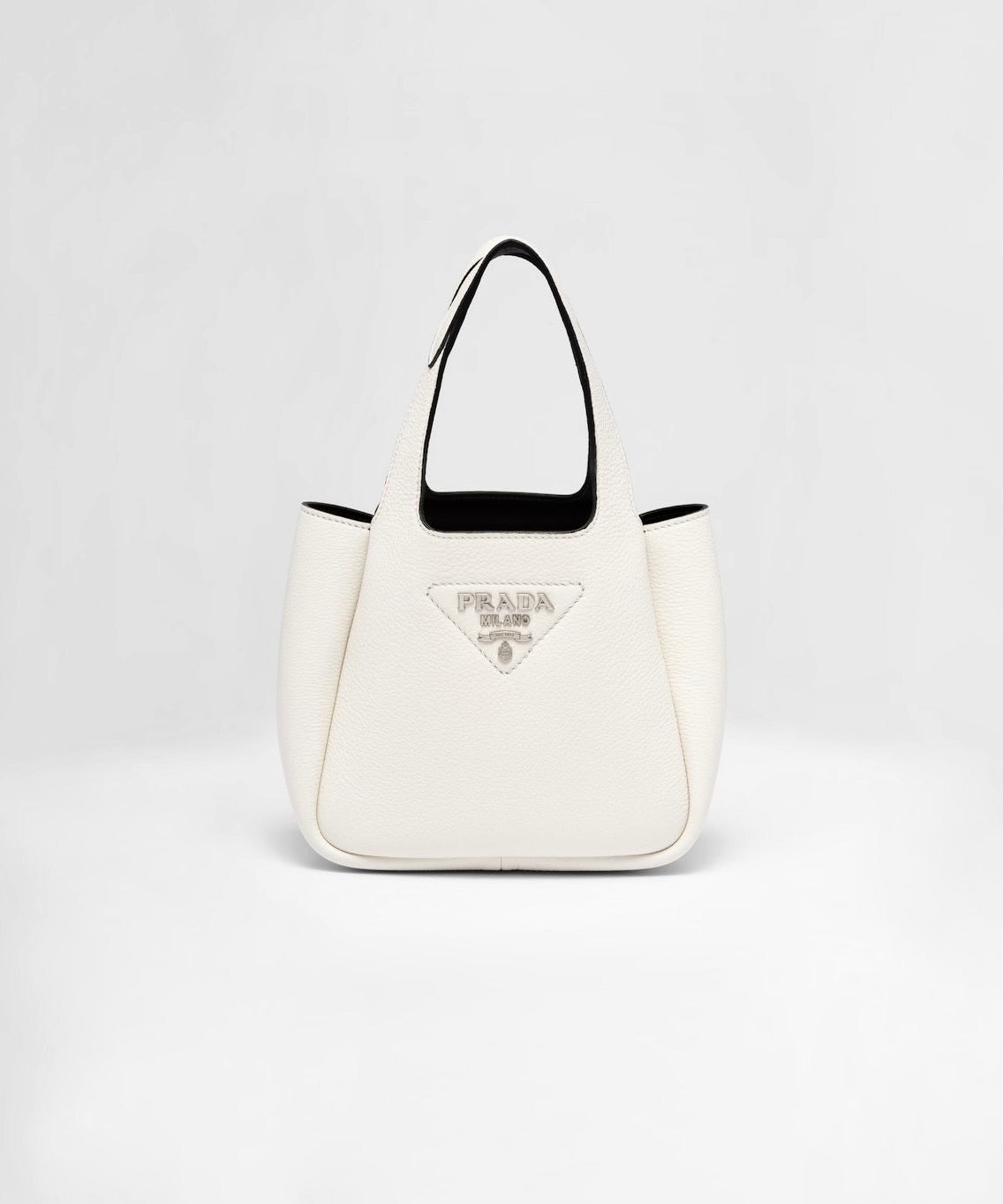 Prada Leather Mini 菜籃子包/2200E2350 🉐85600🇪🇺