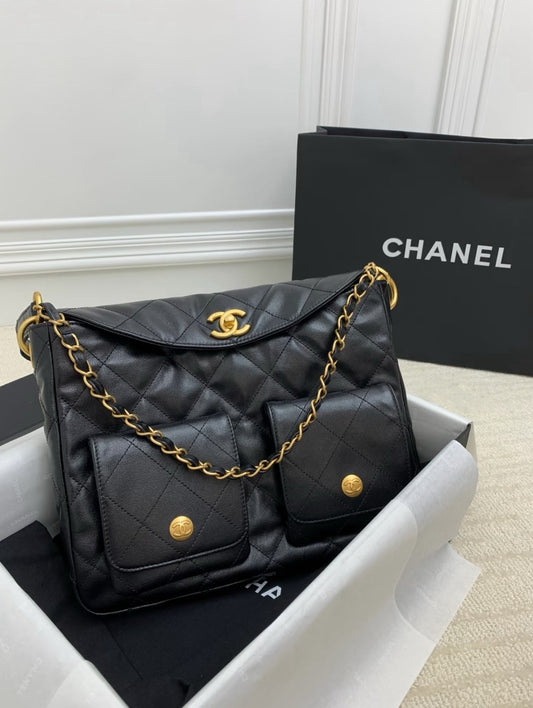 CHANEL 24P HOBO 小羊皮HOBO包