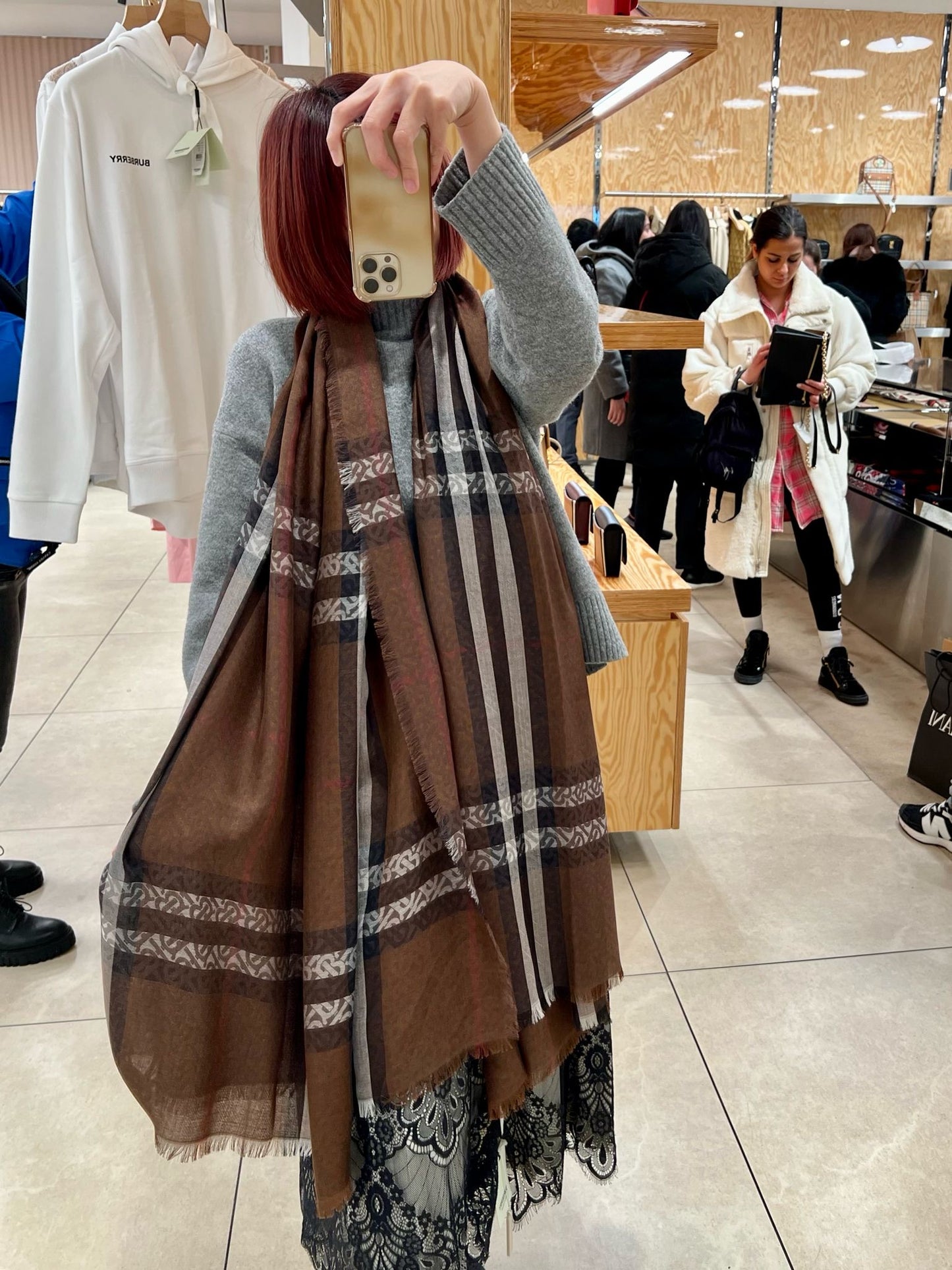 @Burberry TB 深咖色格紋圍巾/390P270 🔥折上七折🉐9310