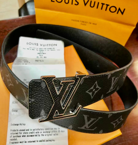 LV Initiales 40 男生款logo雙面皮帶/470✨🉐20740