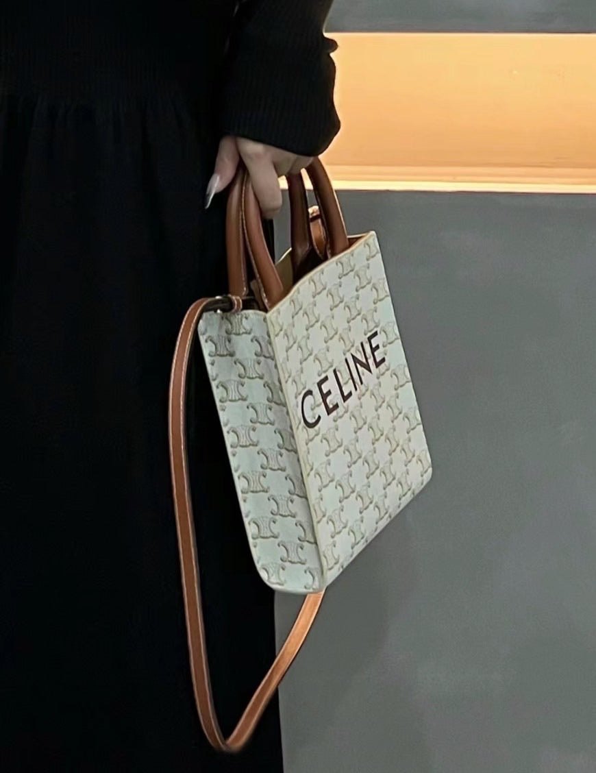 Celine Vertical Cabas Mini 迷你老花琴譜包/1150E1200 🉐43000🇪🇺