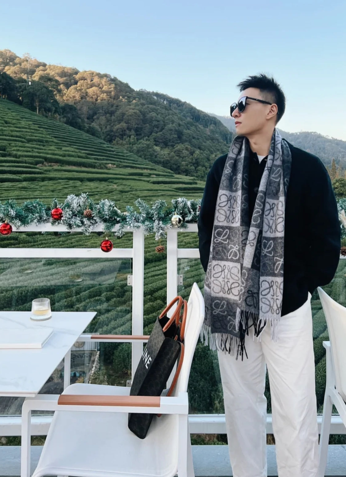Loewe▪️Scarf in Wool and Cashmere 爆款LOGO羊絨圍巾/E450 K425