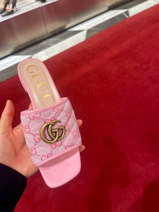 @Gucci Jolie 芭比粉拖鞋/490P245 🔔限時折扣 🉐12030