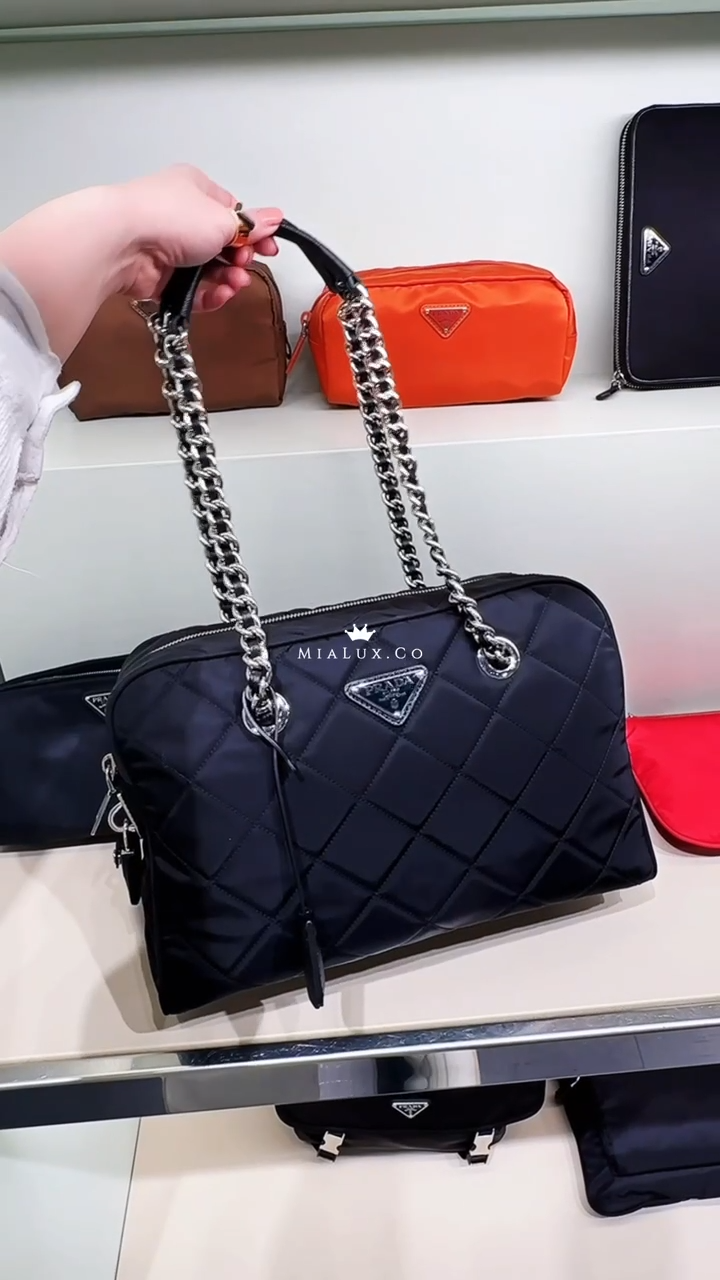 @Prada►Impuntu 大款菱格鏈包/P920🔔限時折🉐42200