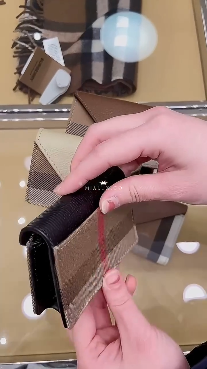 @Burberry▪️Jade Check Mini 格紋拼色WOC信封錢包/380P265 🔥下殺🉐12930