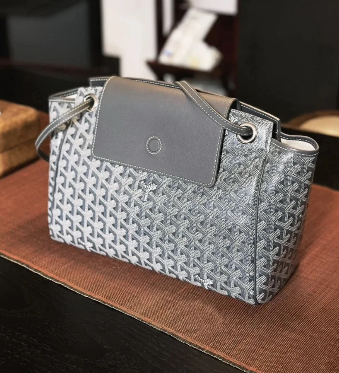 Goyard▪️Rouette Souple 新款餃子包/1840 🉐83800🏷️