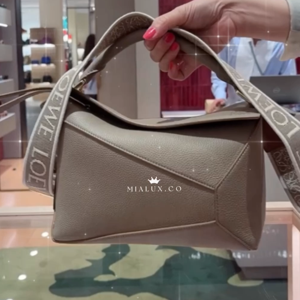 Loewe▪️Puzzle bag 中款粒面牛皮拼圖包/2700