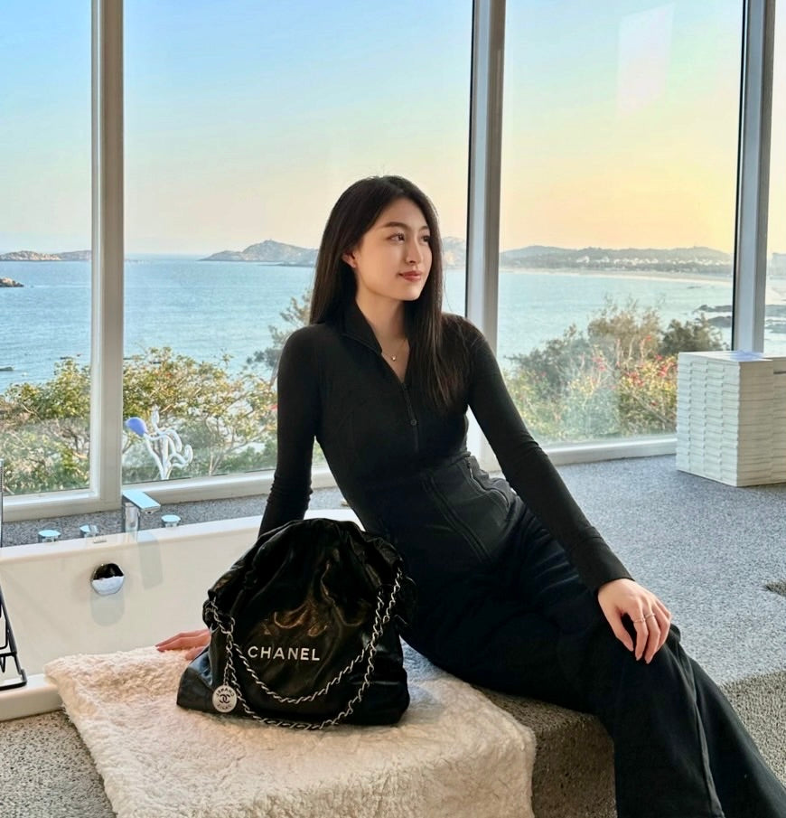 CHANEL 22 S 小款垃圾包/4840 🉐194600