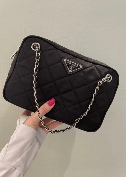 @Prada▪️Bauletto 小款菱格縫線鏈包/830🔔限時折🉐38350