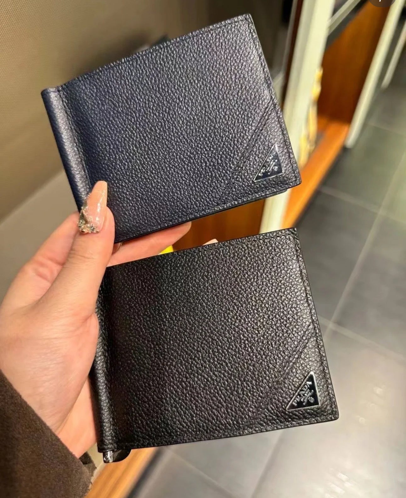 @Prada Bifold 三角標皮夾 🔔限時折🉐12800