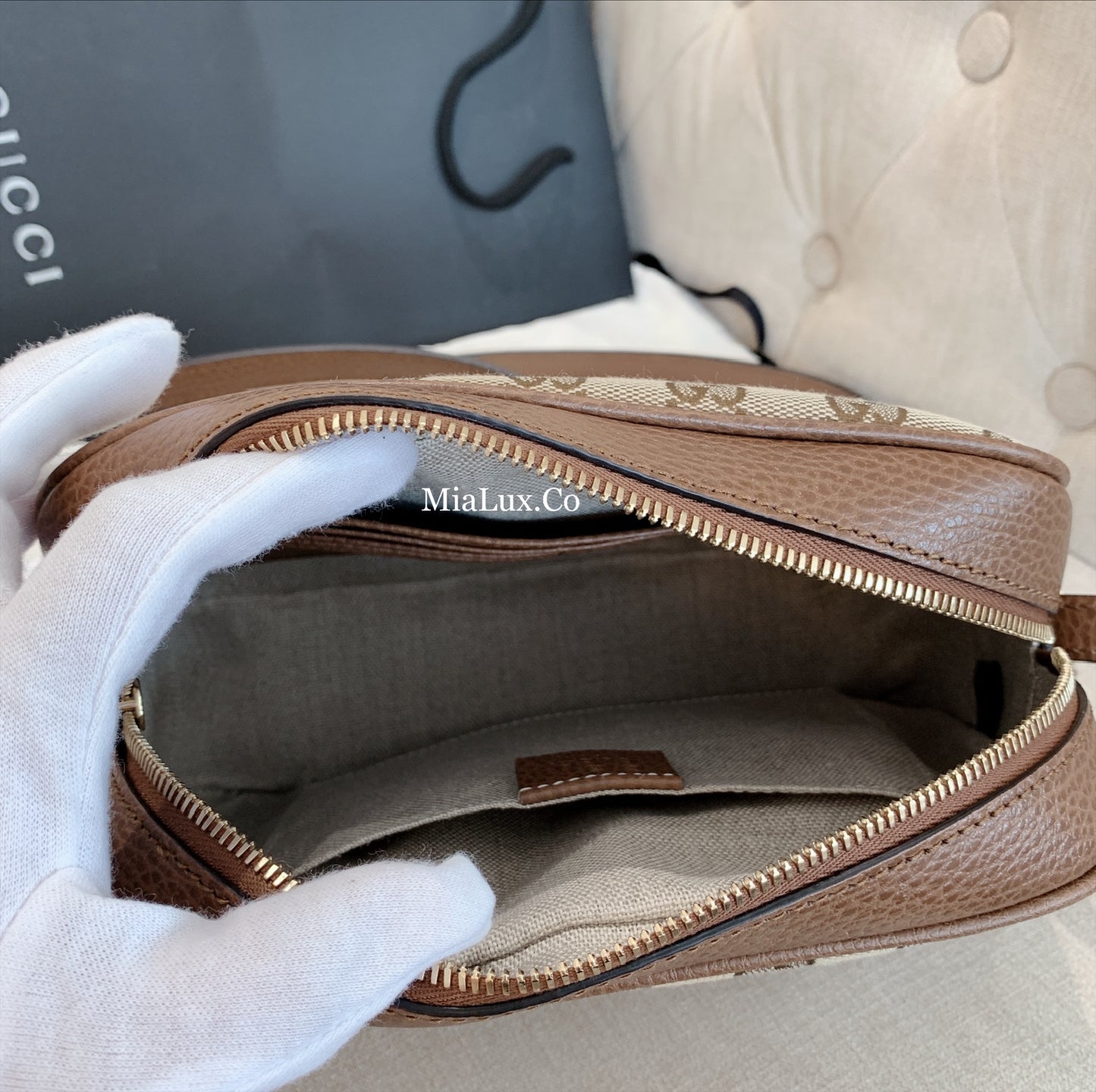 *@Gucci Canvas Camera Bag 老花相機包/P490