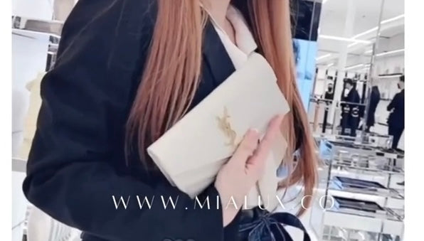 YSL▪️Cassandre Matelasse L 粒面牛皮信封長夾/620E670 🉐25120🇪🇺
