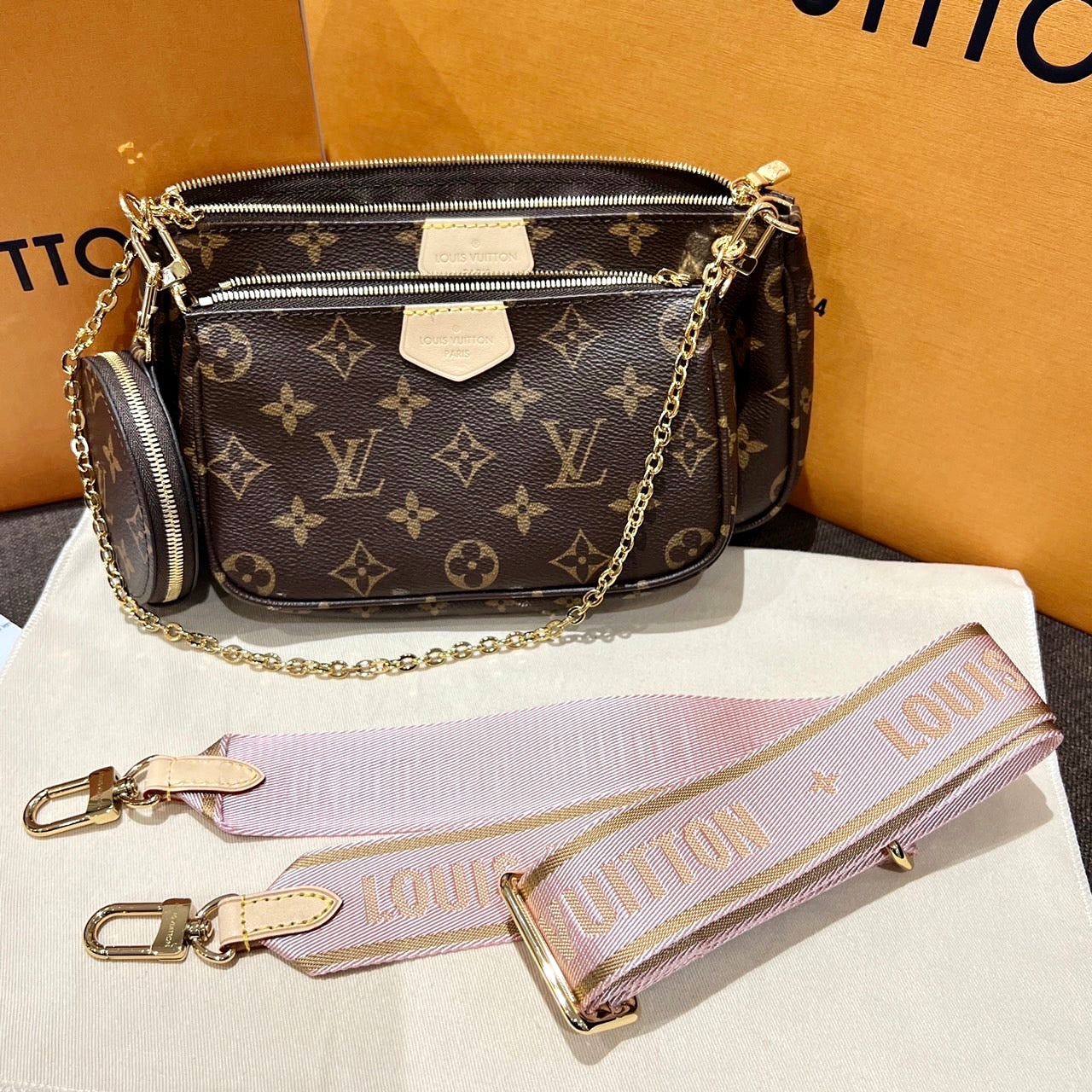 LV▪️Multi Pochette 五合一麻將包/2000✨🉐83000