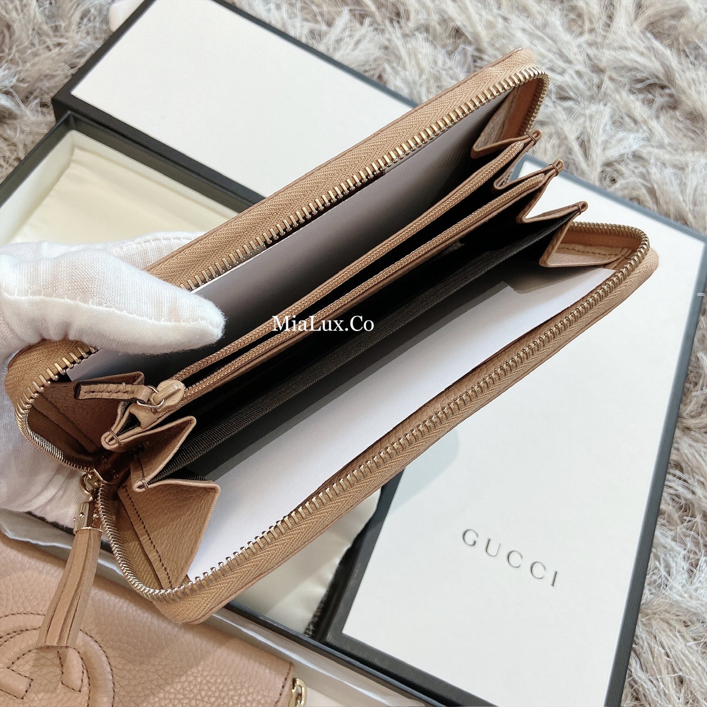 *@Gucci▪️Soho Zip 浮雕拉鏈長夾/390P270 🔔限時折🉐12950