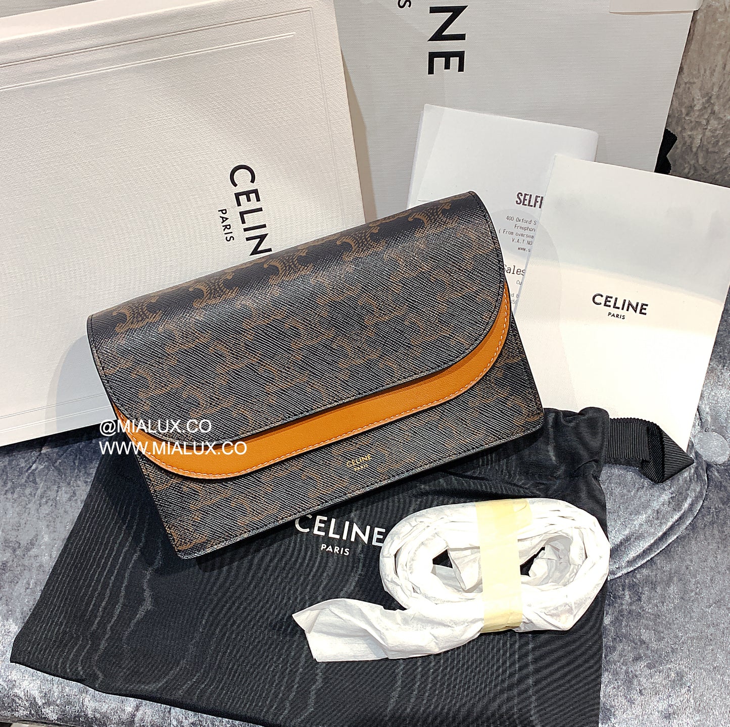 Celine Triomphe Strap 老花滑羊皮WOB錢包/1200E1250 🉐44750🇪🇺