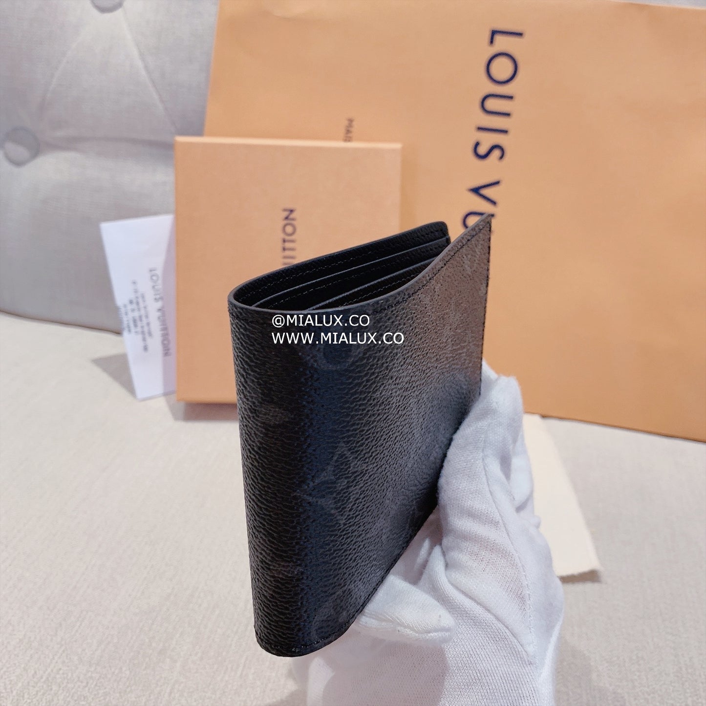 LV Slender 男生款雙開短夾/360✨🉐16120