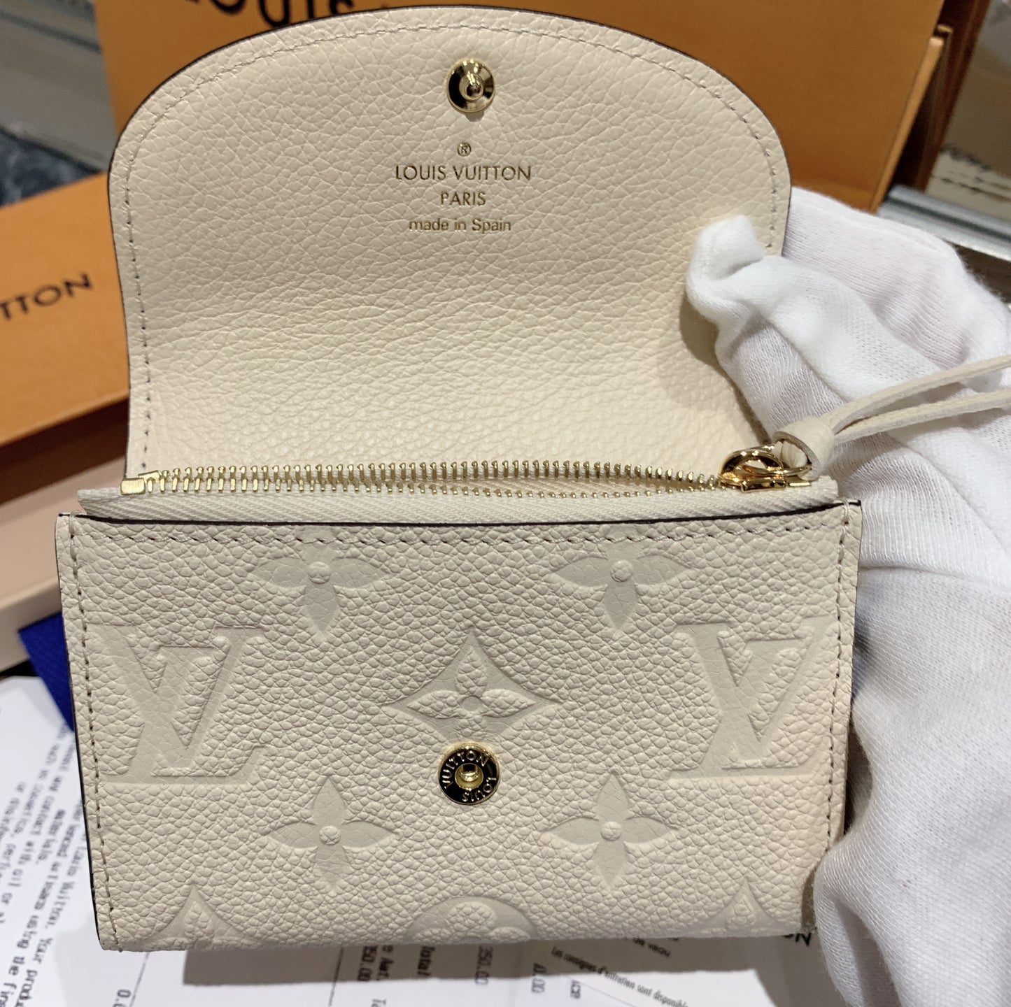LV Rosalie 壓紋牛皮零錢包/350✨🉐15700