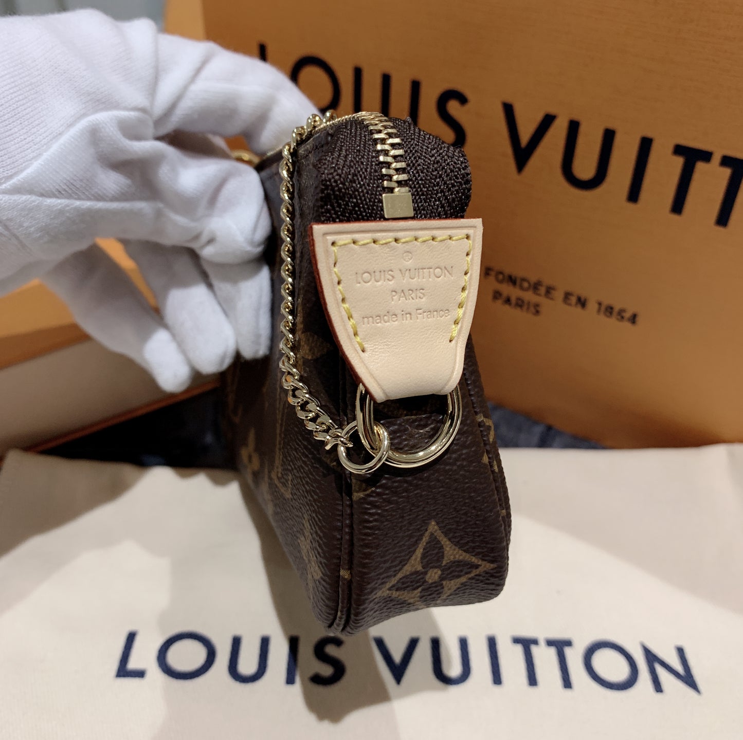 LV▪️Mini Pochette Accessoires 腋下小包/540✨🉐23680